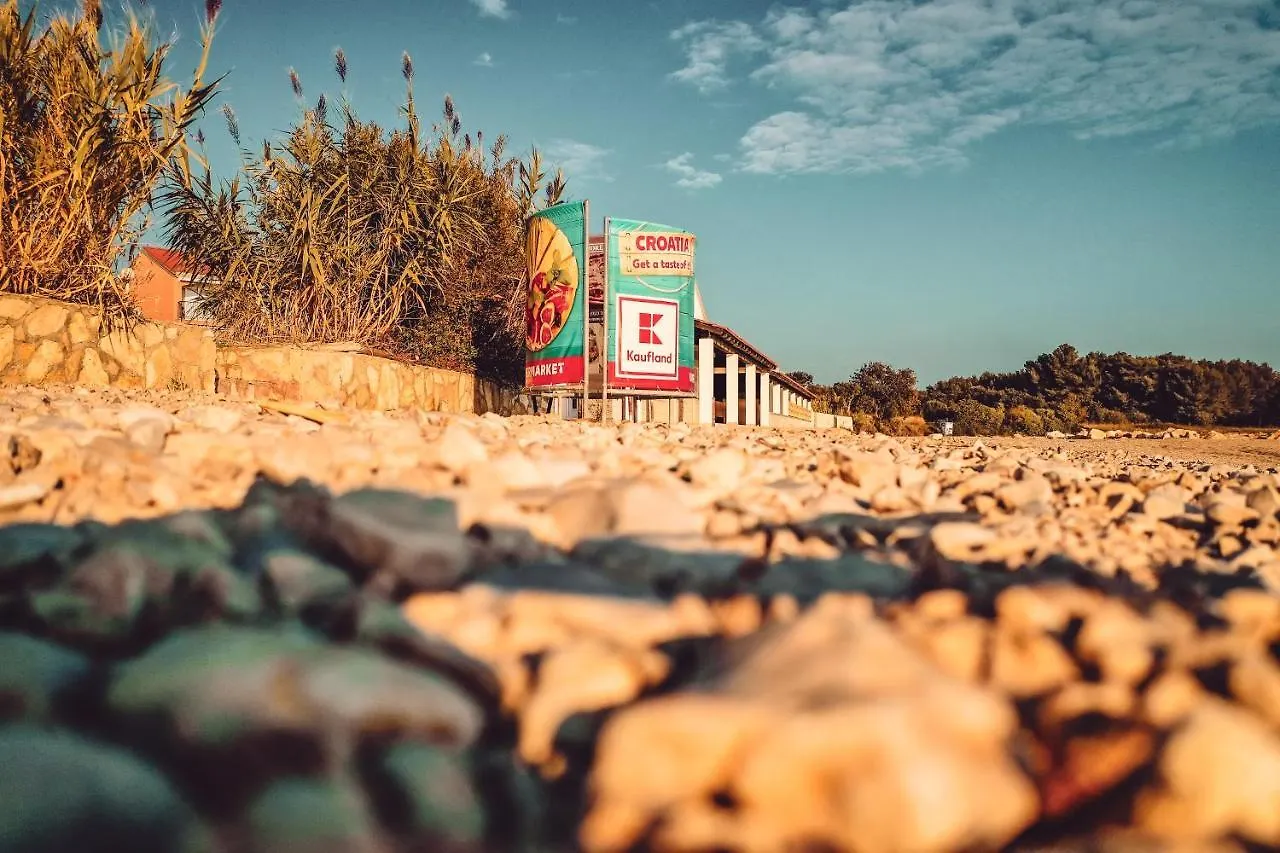 Mobile Home Silence Biograd na Moru Nyaraló